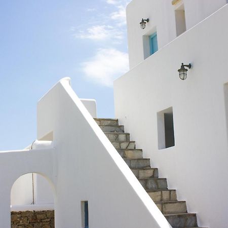 Eleftheria Hotel & Apartments オルノス エクステリア 写真