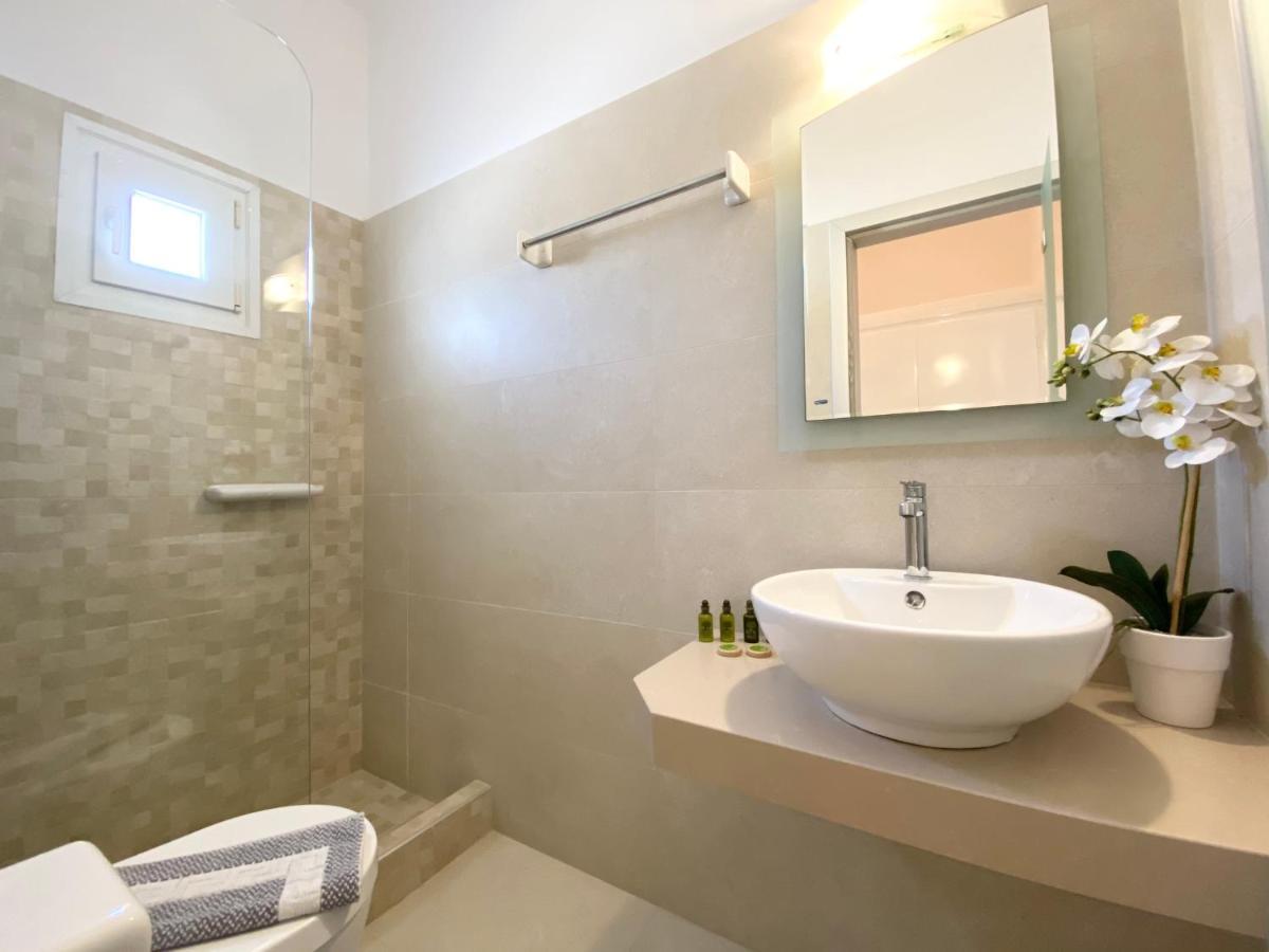 Eleftheria Hotel & Apartments オルノス エクステリア 写真