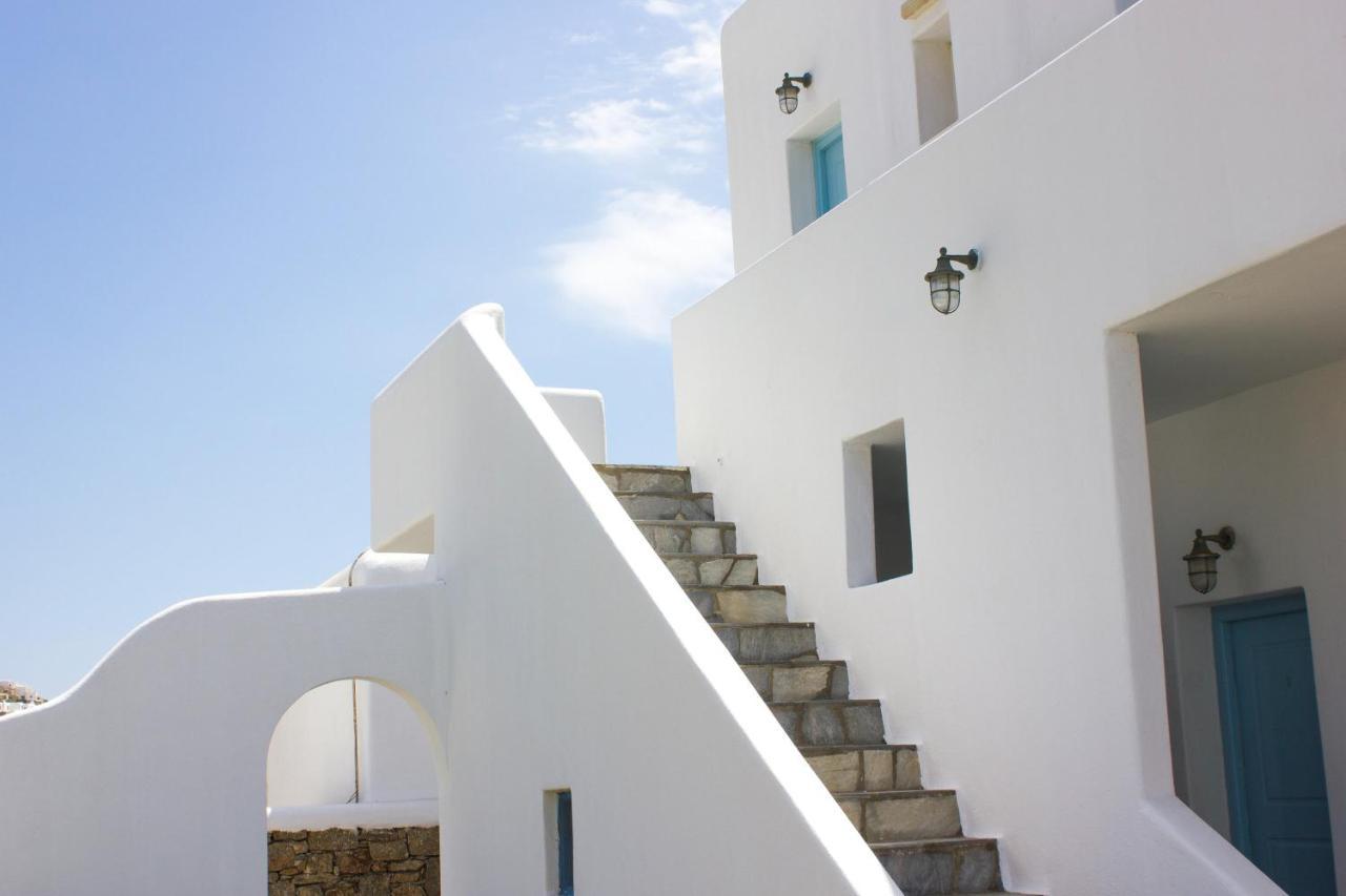 Eleftheria Hotel & Apartments オルノス エクステリア 写真