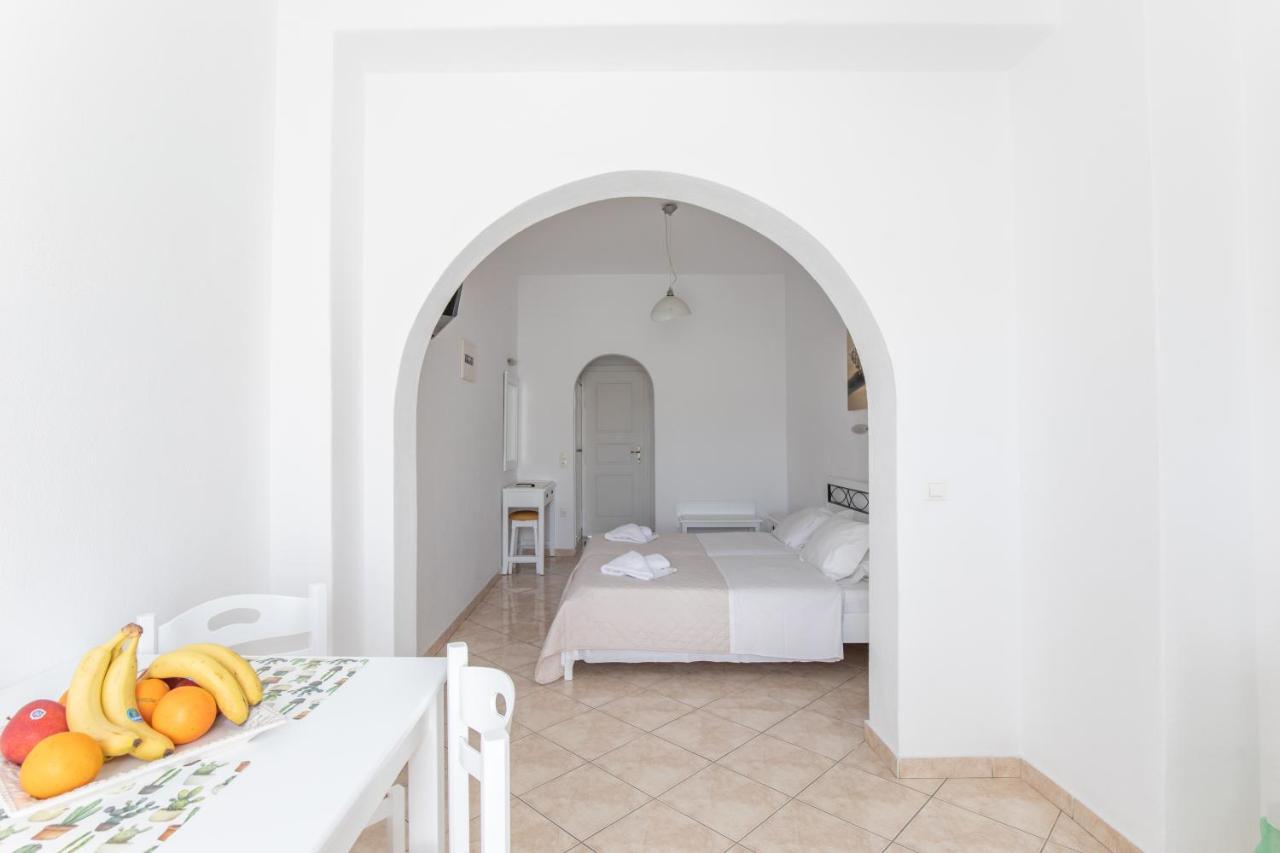 Eleftheria Hotel & Apartments オルノス エクステリア 写真
