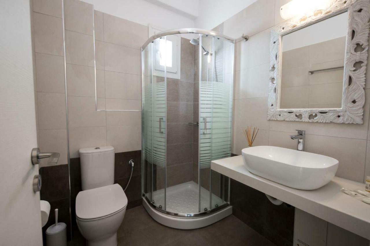 Eleftheria Hotel & Apartments オルノス エクステリア 写真